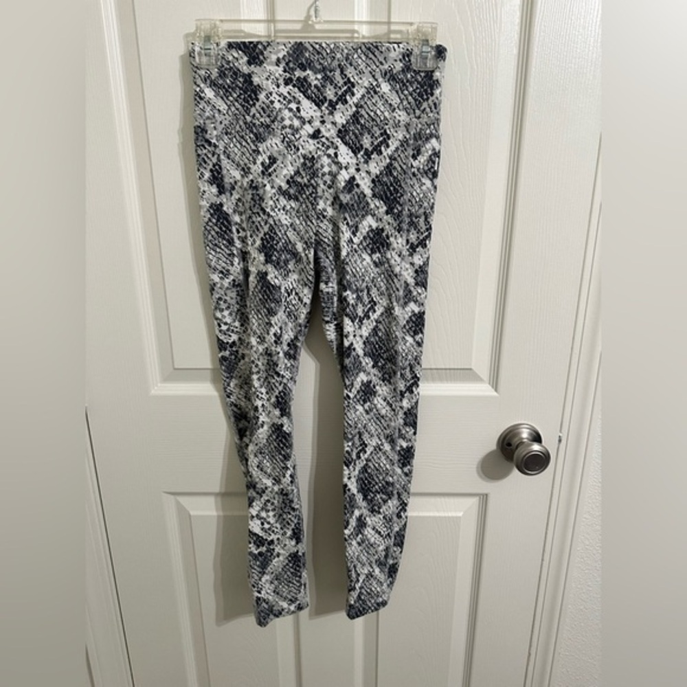 PINK Snakeskin Print Leggings